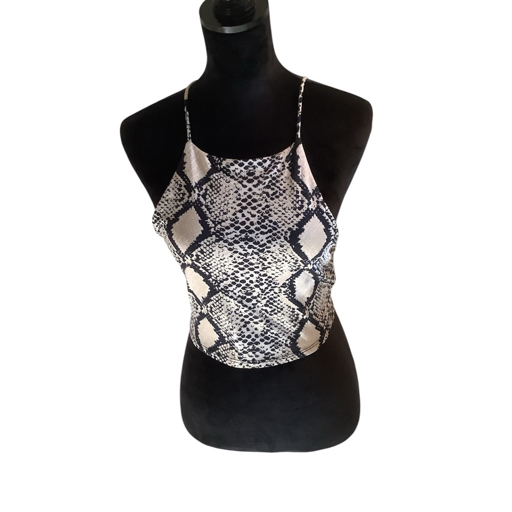 Peach Love California Black and White Fitted Crop Camisole